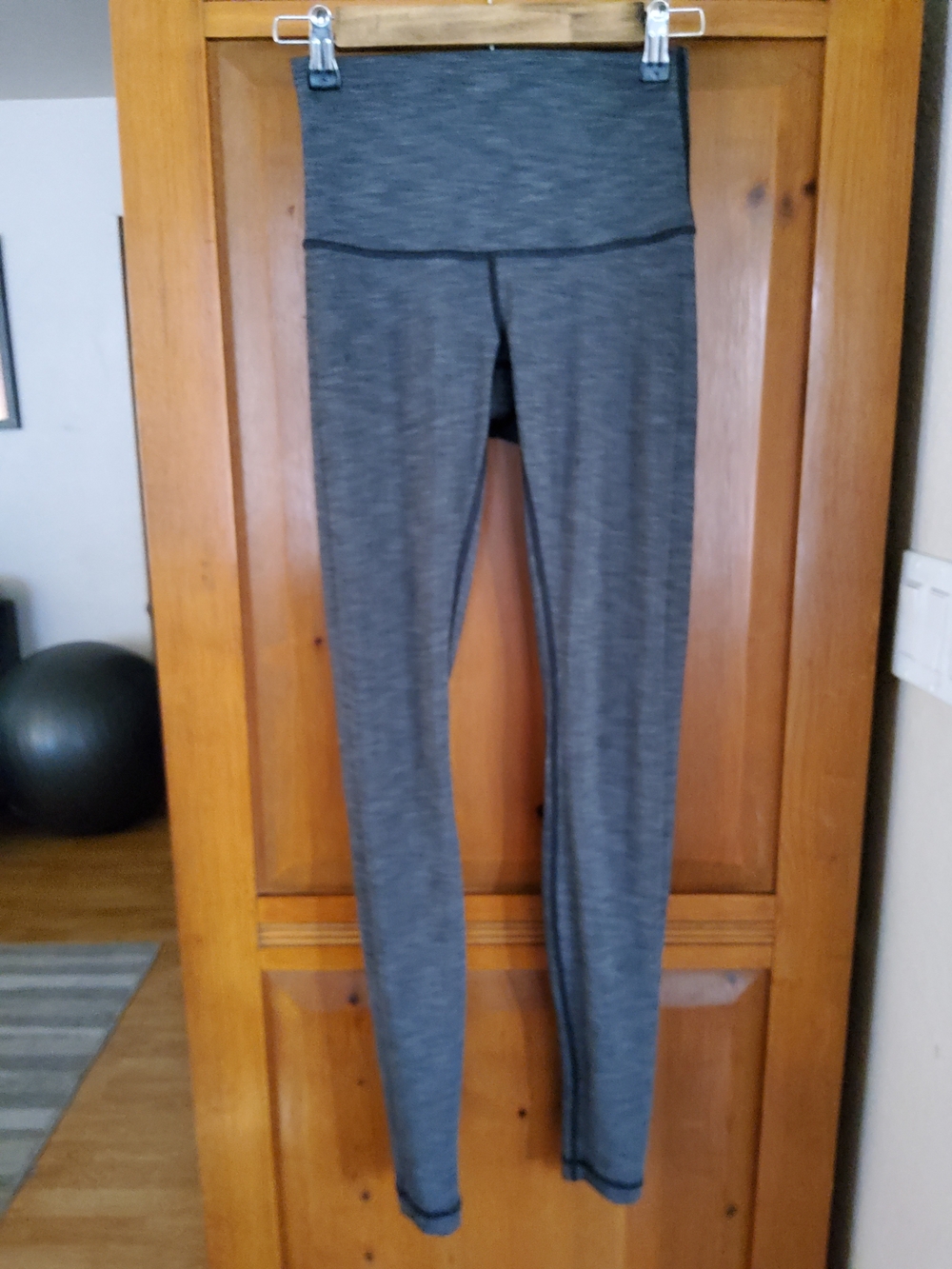 Lululemon Wunder Under Pant Hi Rise Size 4 EUC